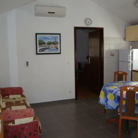 Apartamento Damir Petrčane