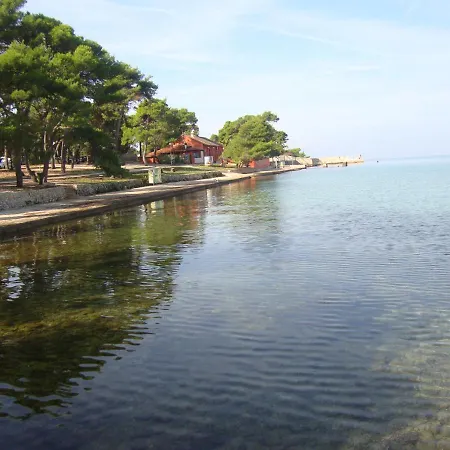 公寓 Damir 佩特坎内